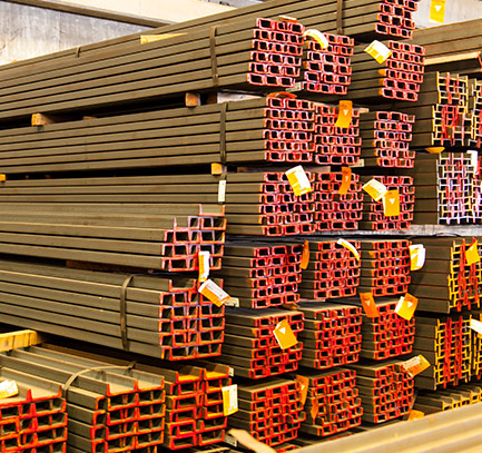 Viga U Laminada (Perfil U) A572 GR 50 2 Viga U Laminada (Perfil U) A572 GR 50